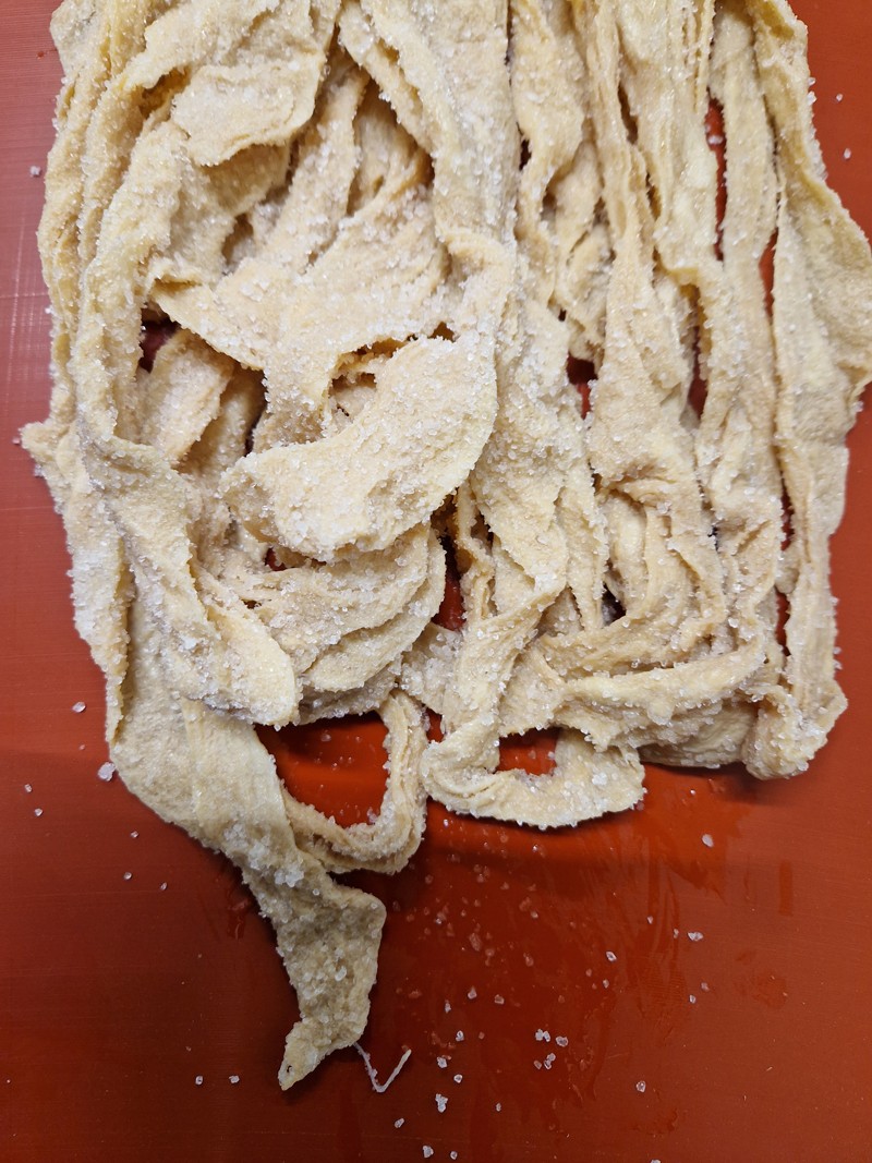 Rinderkranzdarm 43/46 kochfest 18m trocken gesalzen